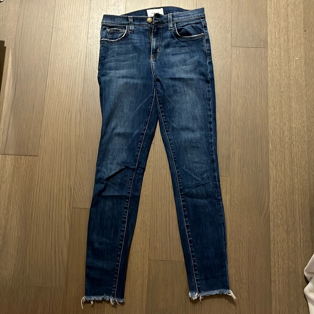 Current/Elliot Medium Wash Skinny Jeans. Size 26
